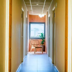https://hostal-barris.catalonia-hotels.com